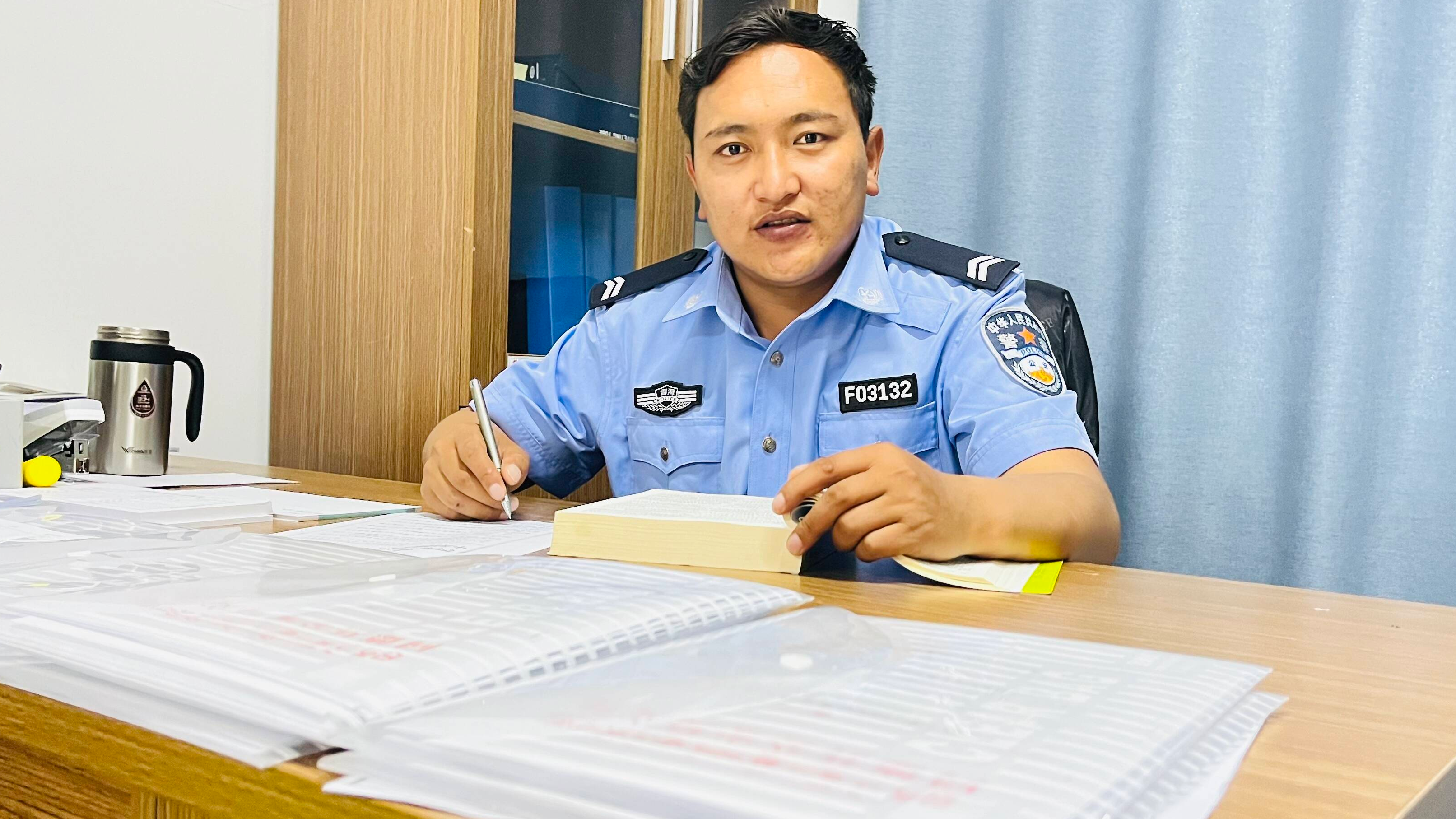 བུད་མེད་རླངས་འཁོར་ཁ་ལོ་བའི་འགྲིམ་འགྲུལ་བདེ་འཇགས།