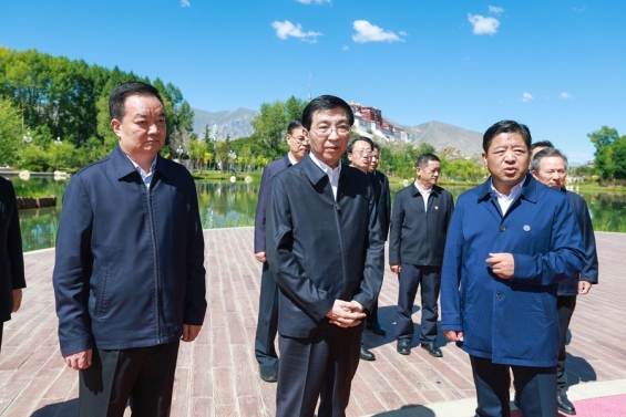 ཝང་ཧུའུ་ཉིང་གིས་བོད་ལྗོངས་དུ་རྟོག་ཞིབ་གནང་།