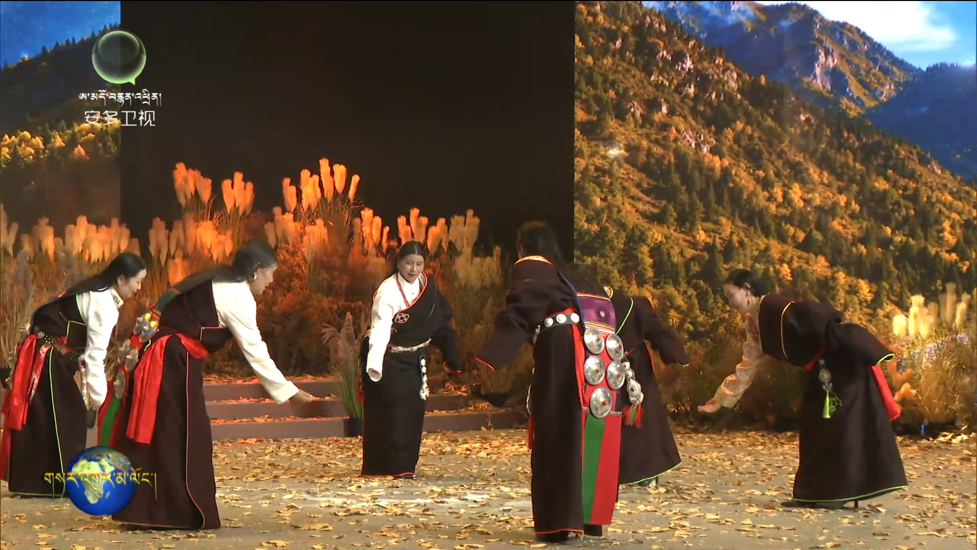 “དམེ་ཤུལ་ནགས་ཚལ་རྟགས་མའི”བོད་ཀྱི་རྩེད་རིག་འགྲན་སྡུར་སྐབས་དང་པོ་ཕུན་སུམ་ཚོགས་པའི་ངང་མཇུག་བསྒྲིལ།